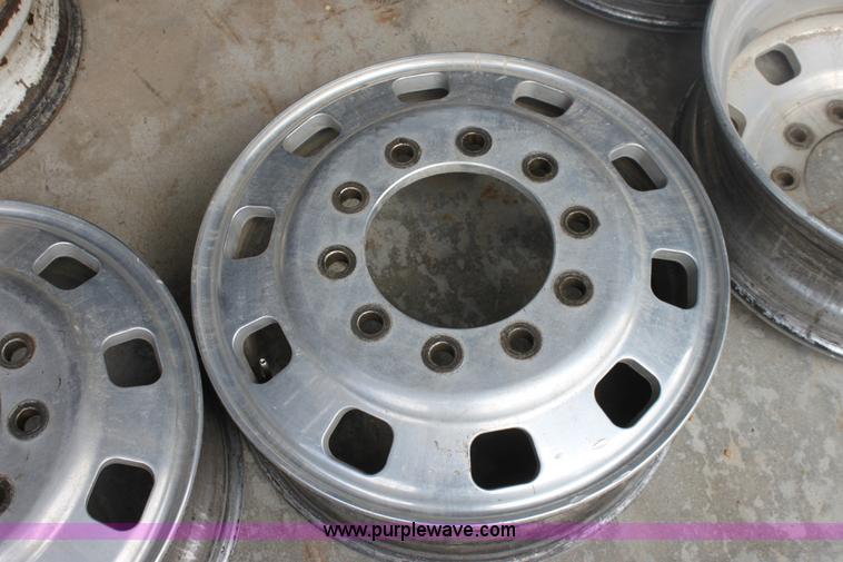 image for item E8472 (10) semi wheels