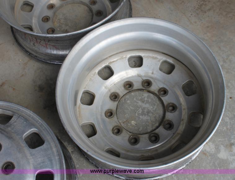 image for item E8472 (10) semi wheels