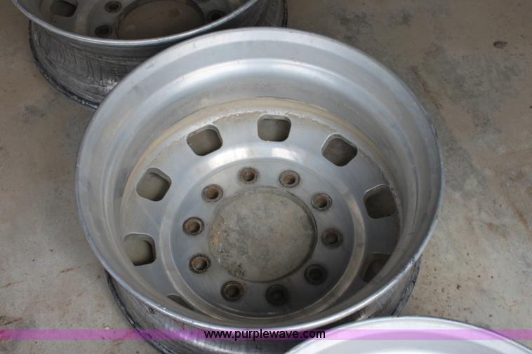 image for item E8472 (10) semi wheels