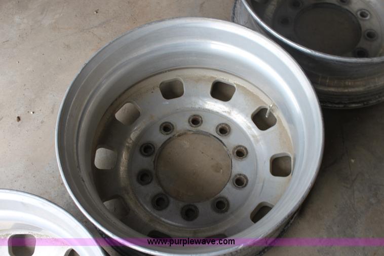 image for item E8472 (10) semi wheels