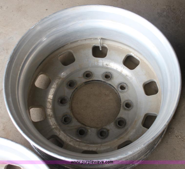 image for item E8472 (10) semi wheels