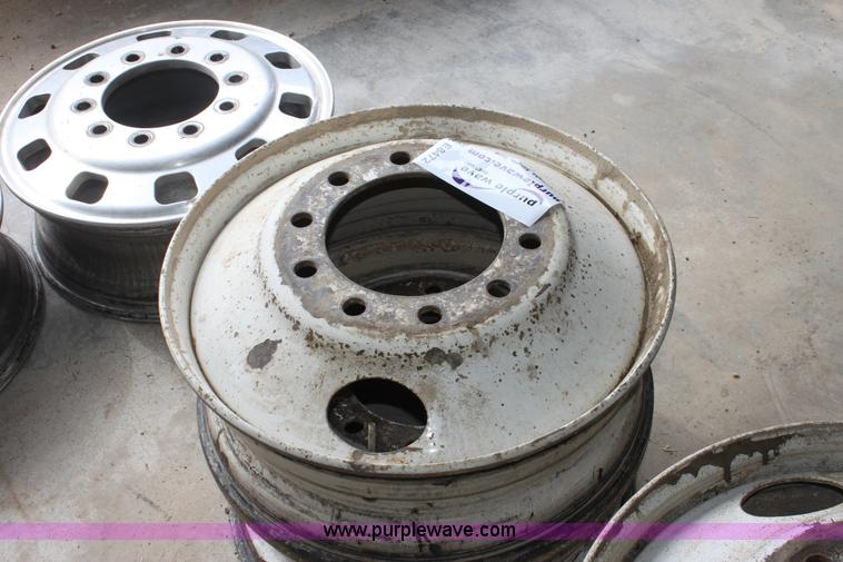 image for item E8472 (10) semi wheels