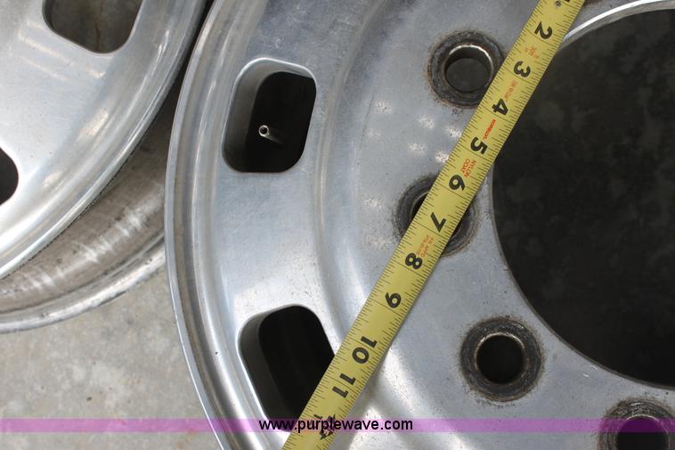 image for item E8472 (10) semi wheels