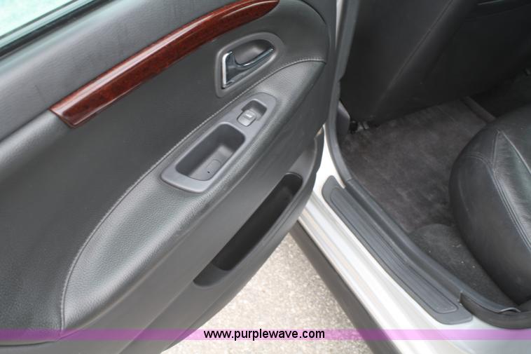 image for item F2964 2002 Volvo S40