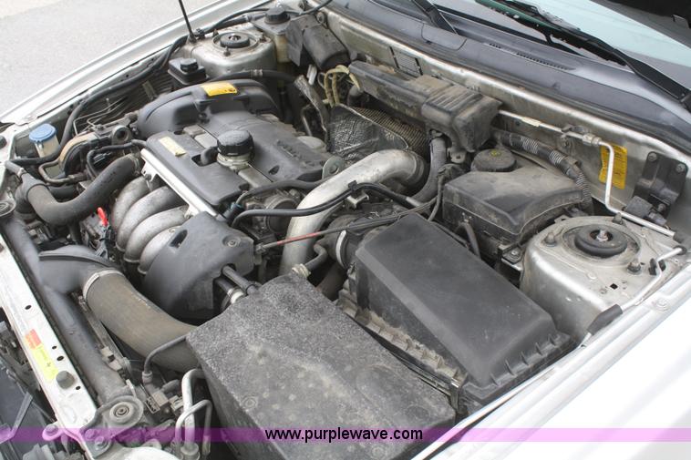 image for item F2964 2002 Volvo S40