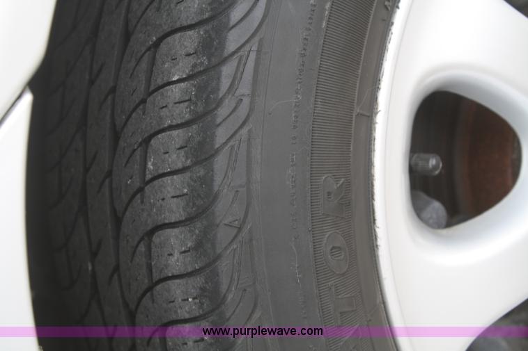 image for item F2964 2002 Volvo S40