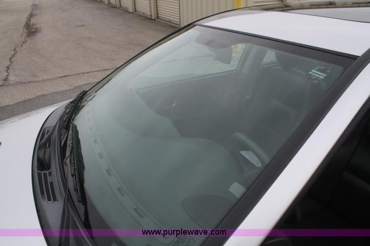 image for item F2964 2002 Volvo S40