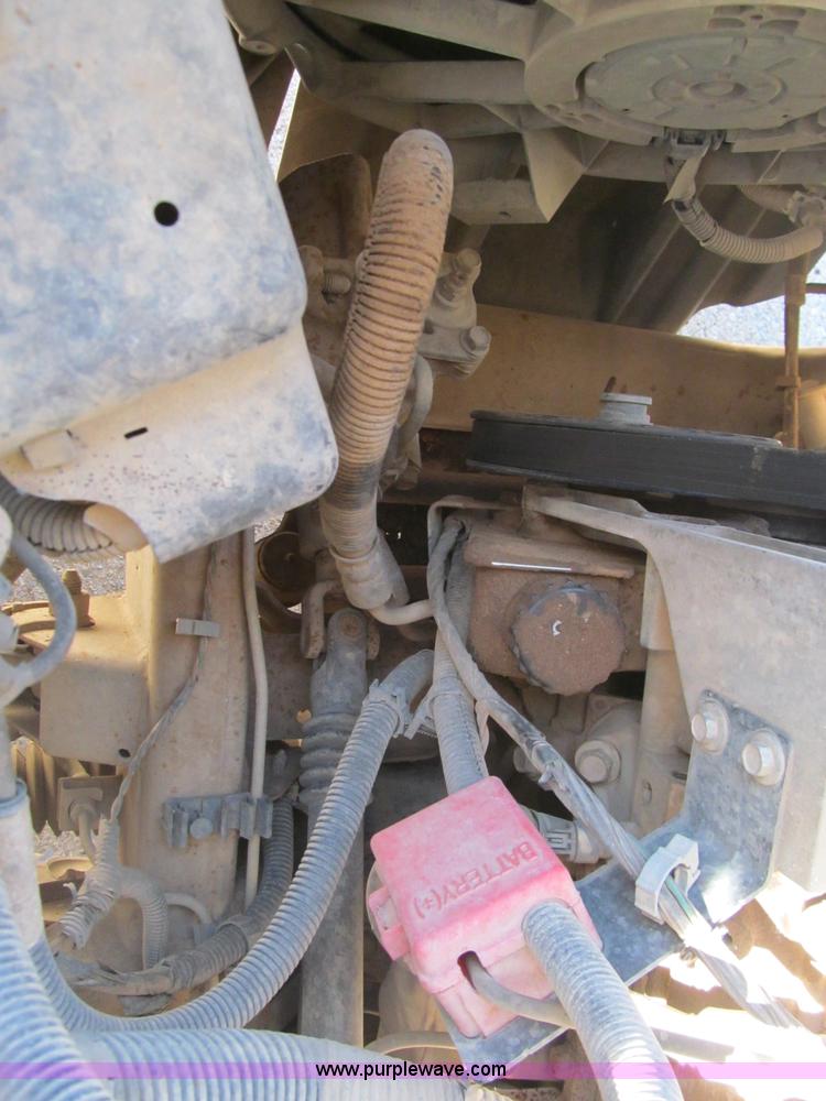 image for item F3167 2005 Chevrolet Silverado 1500 pickup truck