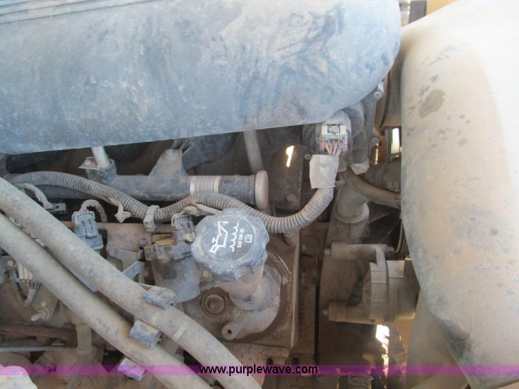 image for item F3167 2005 Chevrolet Silverado 1500 pickup truck