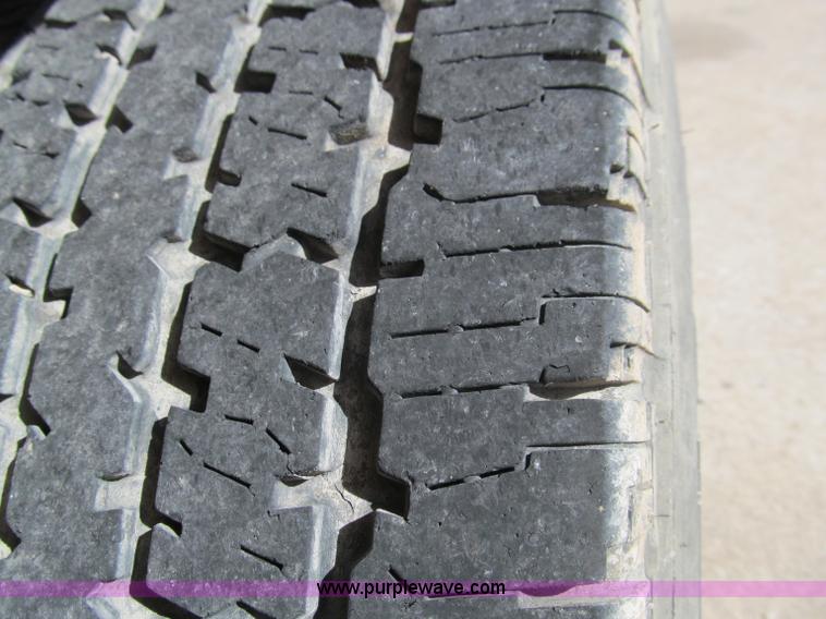 image for item F3167 2005 Chevrolet Silverado 1500 pickup truck