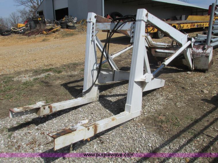 image for item F4430 International 806 loader