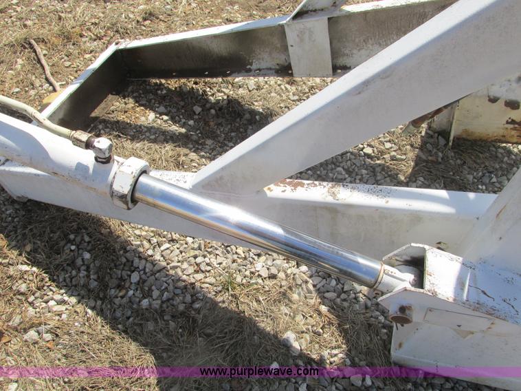 image for item F4430 International 806 loader