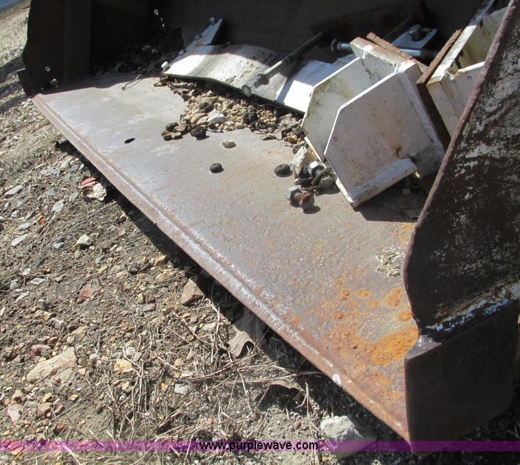 image for item F4430 International 806 loader