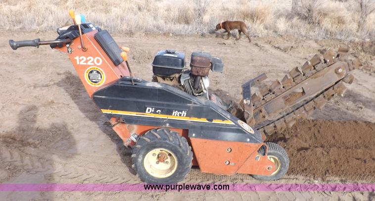 image for item F6443 Ditch Witch 1220H trencher