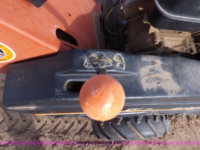 image for item F6443 Ditch Witch 1220H trencher