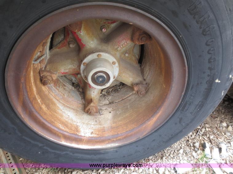 image for item F6625 1960 Brown XXXVRA36 35' storage trailer