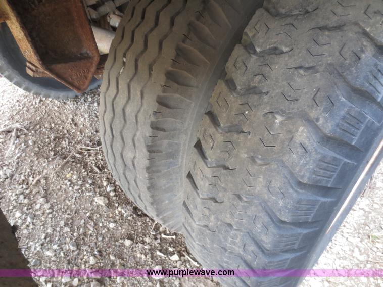 image for item F6625 1960 Brown XXXVRA36 35' storage trailer