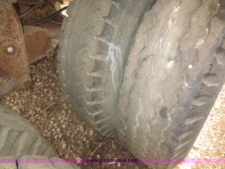 image for item F6625 1960 Brown XXXVRA36 35' storage trailer