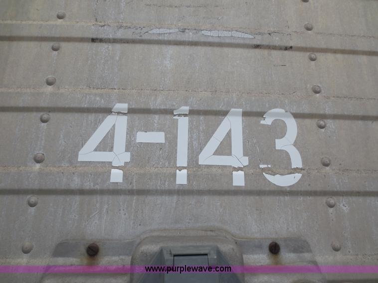 image for item F6625 1960 Brown XXXVRA36 35' storage trailer