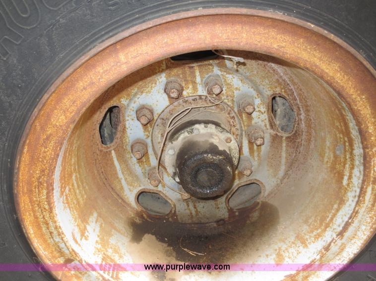 image for item F6626 1965 Highway 40' storage trailer