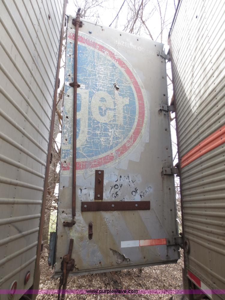 image for item F6626 1965 Highway 40' storage trailer