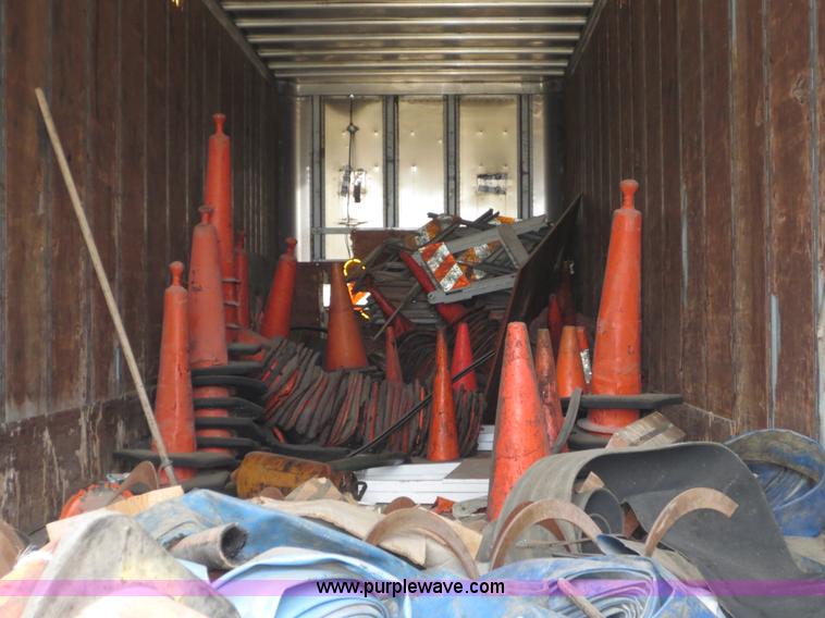 image for item F6636 1979 Trailmobile 44' storage trailer