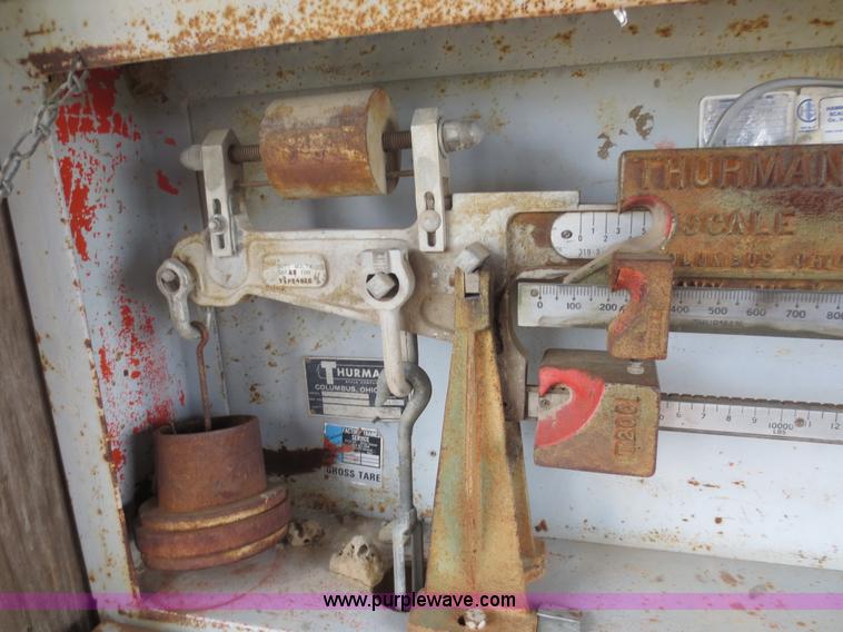 image for item F6640 Thurman platform scale