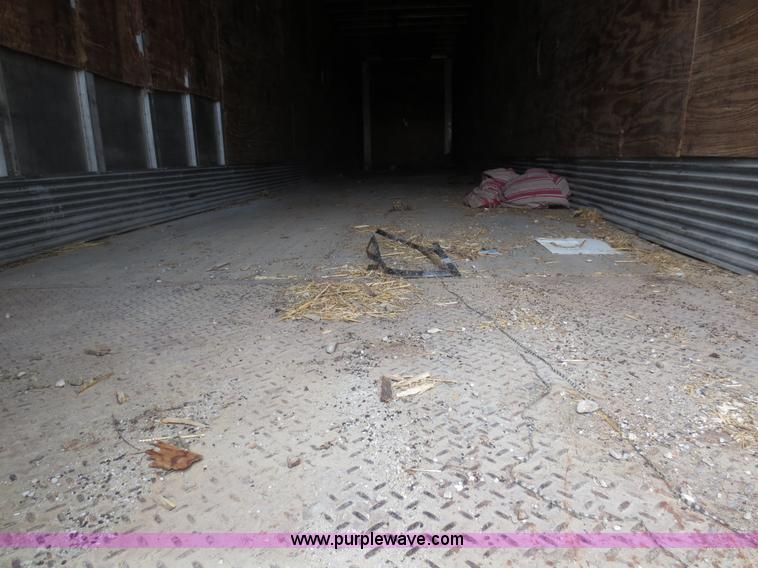 image for item F6641 1984 Lufkin 48' dry van trailer