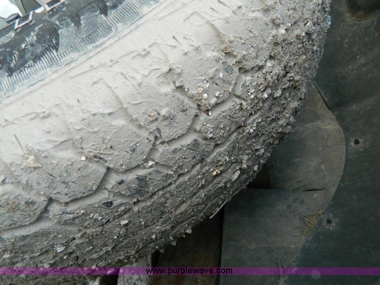 image for item G7781 2002 Chevrolet Blazer LS SUV