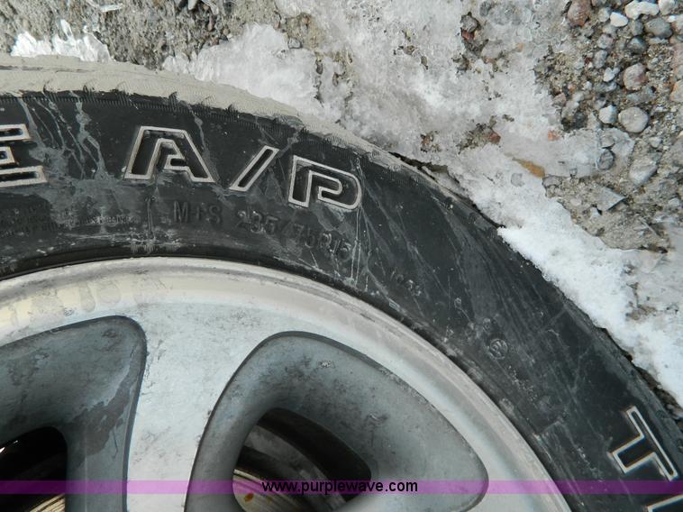 image for item G7781 2002 Chevrolet Blazer LS SUV