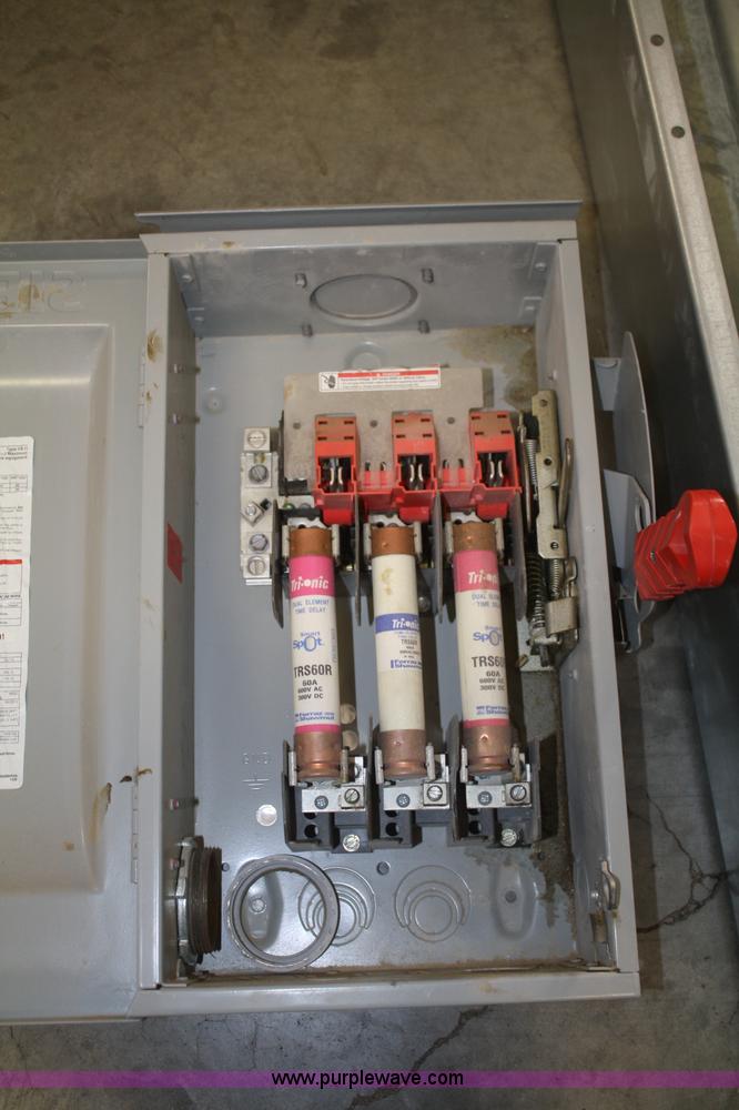 image for item S9888 Siemens three phase switch box