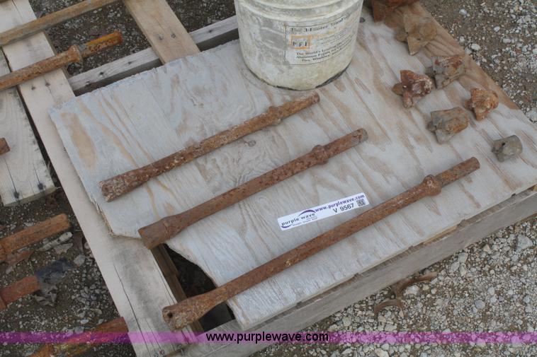 image for item V9567 (12) rotary drill bits