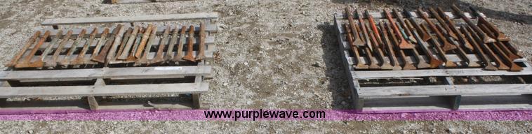 image for item V9570 (2) pallets of jack hammer chisel bits