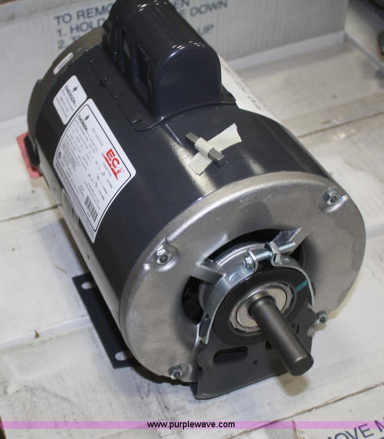 image for item V9602 (22) Emerson Evaporative cooler motor