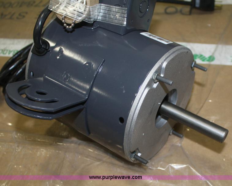 image for item V9604 (39) US Motors air circulator motors