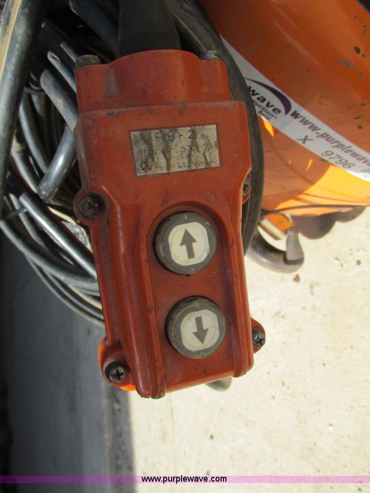 image for item X9796 Electric chain hoist