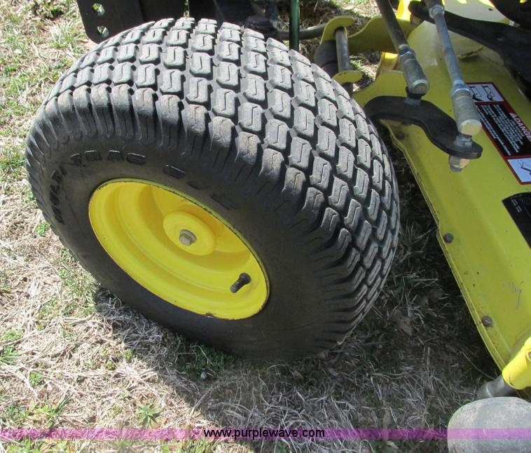 image for item X9797 John Deere X475 lawn mower