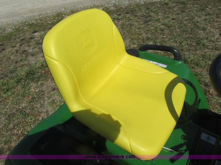 image for item X9797 John Deere X475 lawn mower