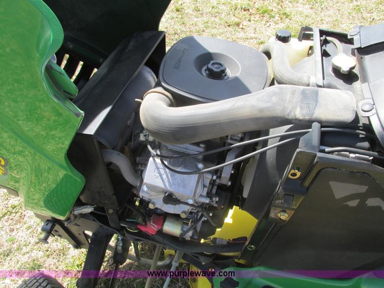 image for item X9797 John Deere X475 lawn mower