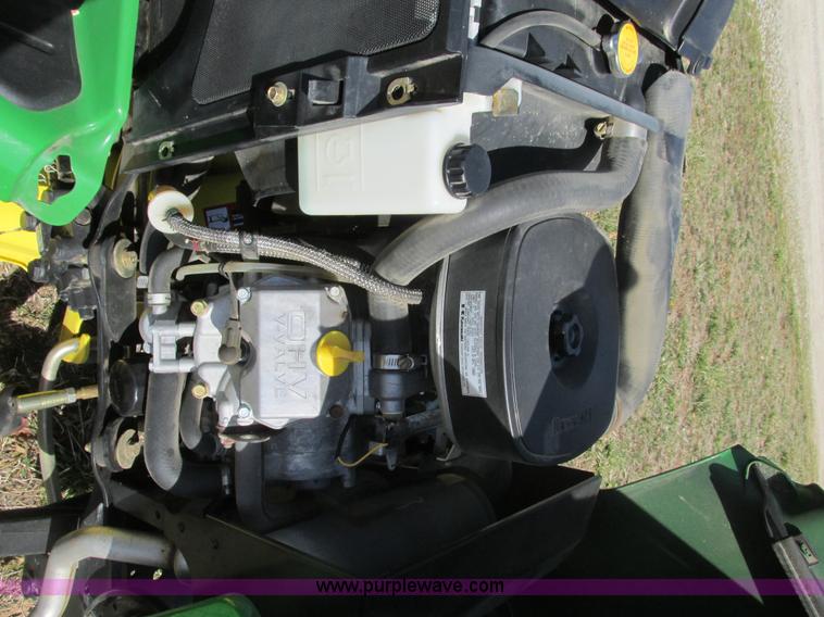 image for item X9797 John Deere X475 lawn mower