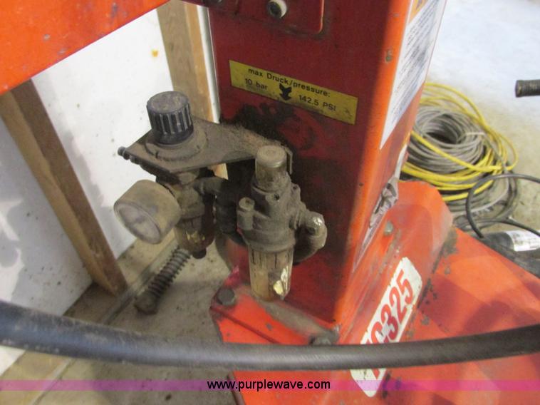 image for item X9798 Hunter TC325 tire machine