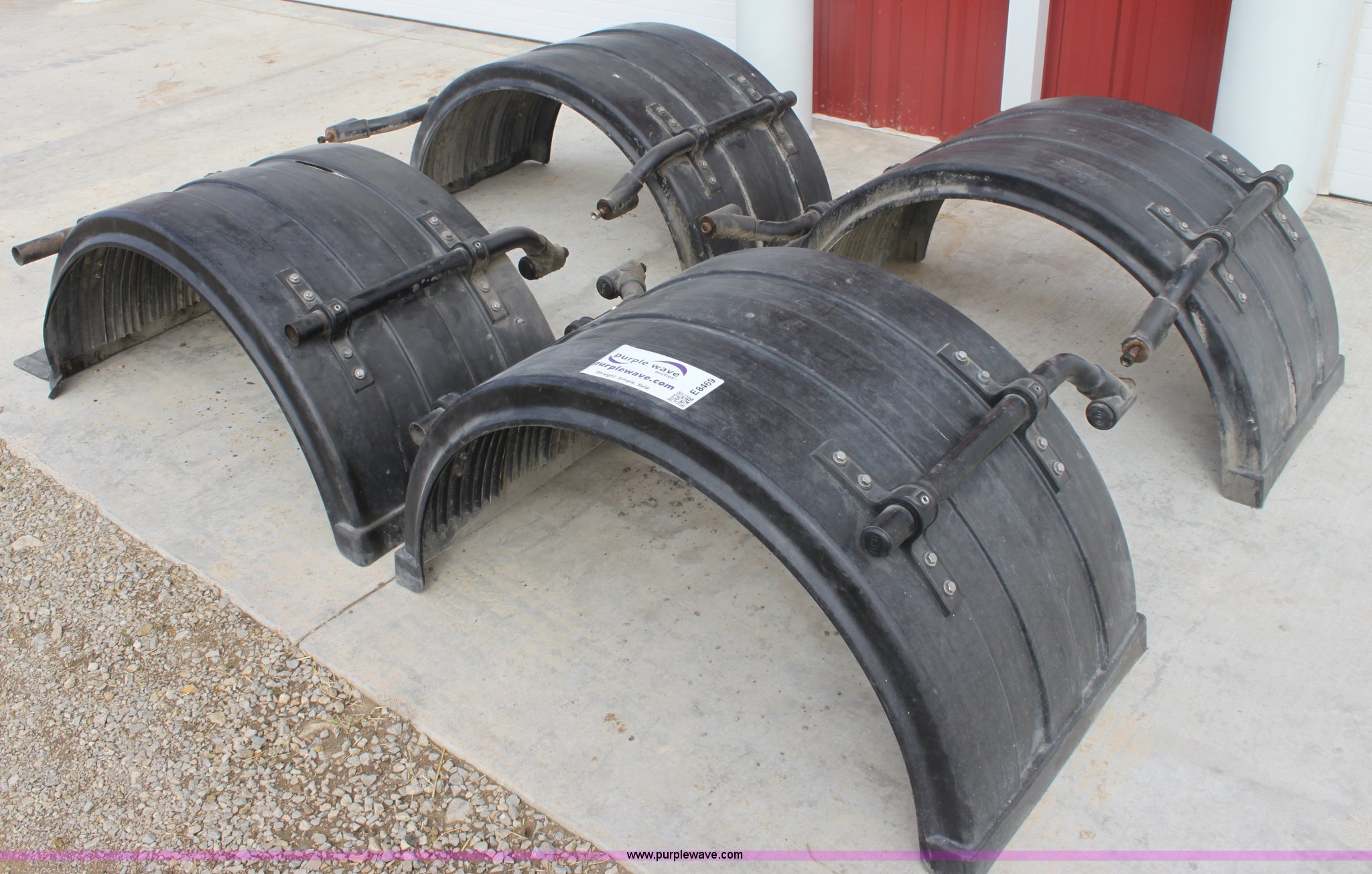 (4) Fleet Engineers semi fenders in Abilene , KS Item E8469 sold