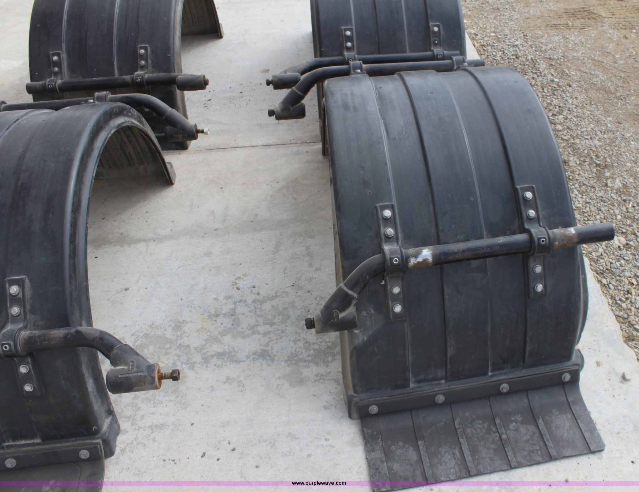 (4) Fleet Engineers semi fenders in Abilene , KS Item E8469 sold