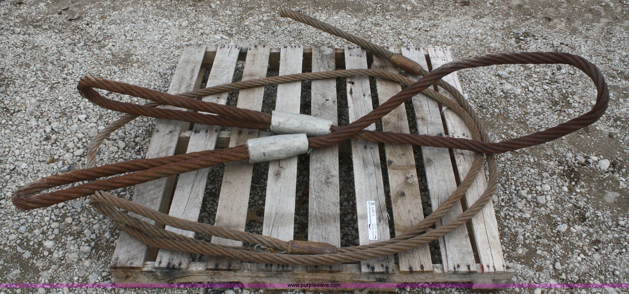 (2) choker cable in Topeka, KS Item V9577 sold Purple Wave