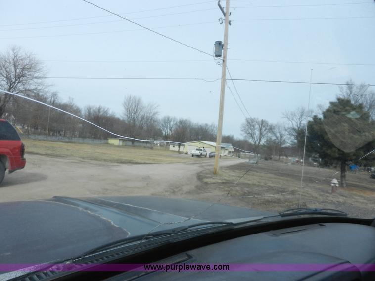 image for item A3919 1992 Dodge Ram D150 pickup truck