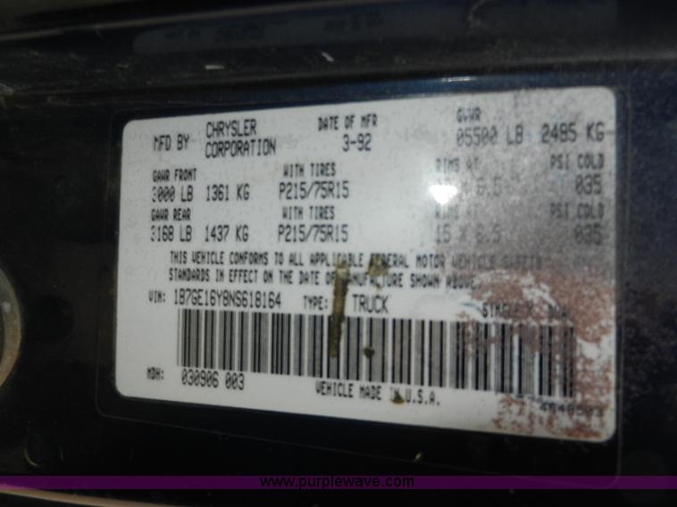 image for item A3919 1992 Dodge Ram D150 pickup truck