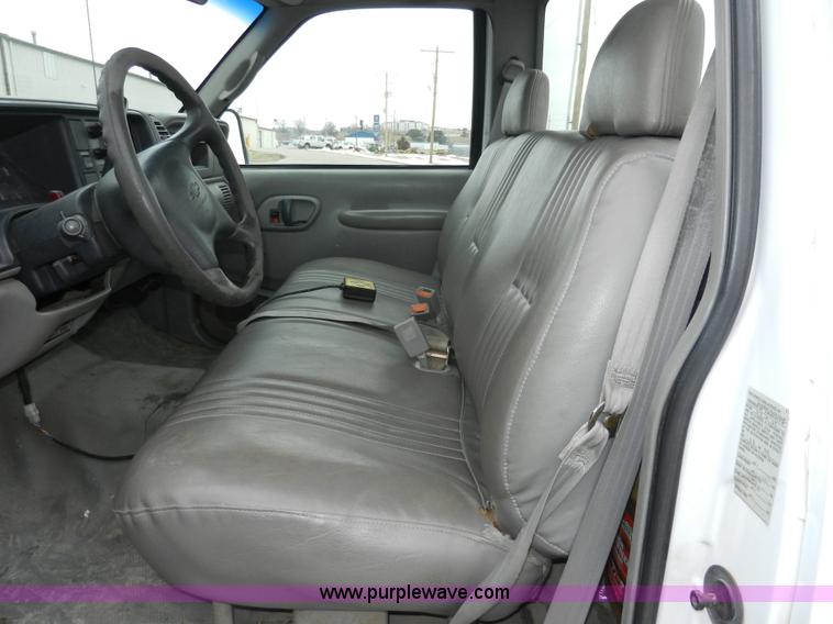 image for item A3951 2000 Chevrolet 2500 pickup truck