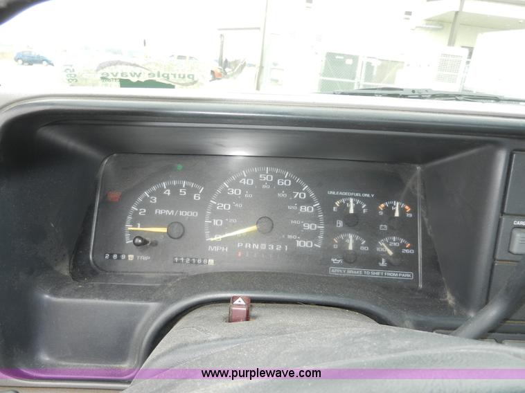 image for item A3951 2000 Chevrolet 2500 pickup truck