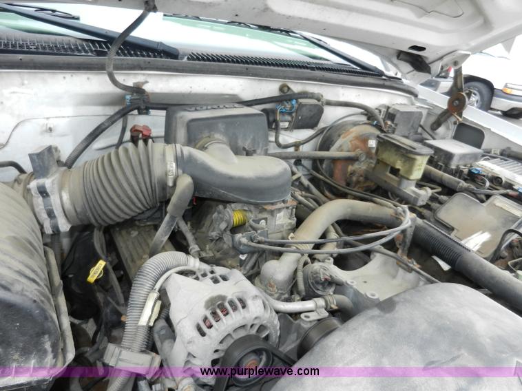 image for item A3951 2000 Chevrolet 2500 pickup truck