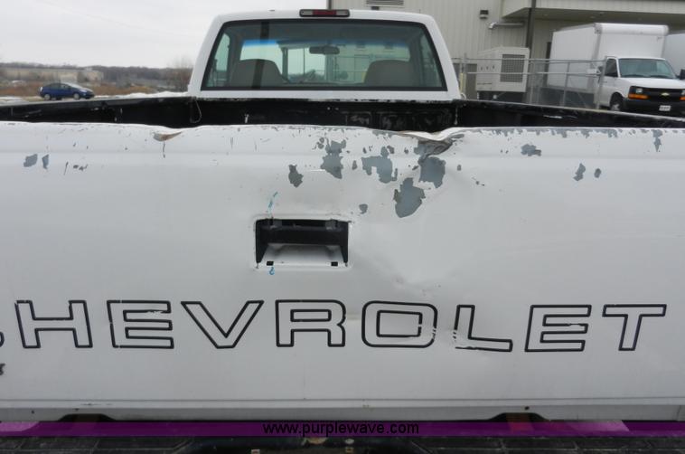 image for item A3951 2000 Chevrolet 2500 pickup truck